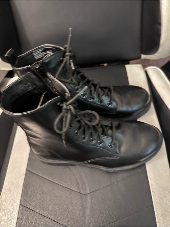 Time and Tru Shoes - Time and Tru Black Lace-Up Combat Ankle Boots with Side Zip